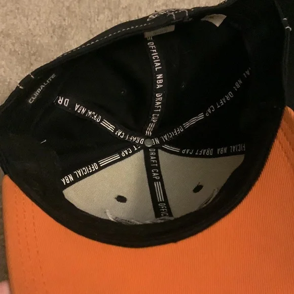 Official Phoenix Suns Hat - Picture 5 of 6